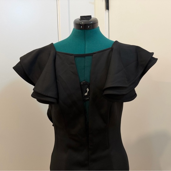 Bebe Ruffled Back V Dress / Ruffle on Ruffle Open Back - Picture 5 of 10